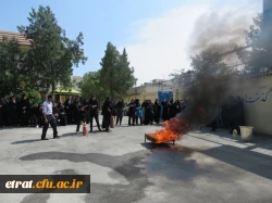 مانور آتش نشانی با حضور مسئول آموزش سازمان آتش نشانی 11
