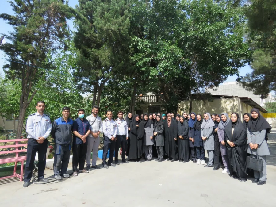 مانور آتش نشانی با حضور مسئول آموزش سازمان آتش نشانی 14