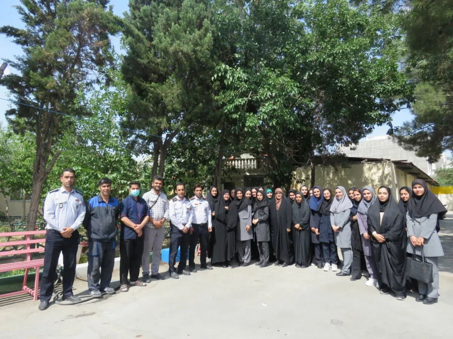 مانور آتش نشانی با حضور مسئول آموزش سازمان آتش نشانی 15