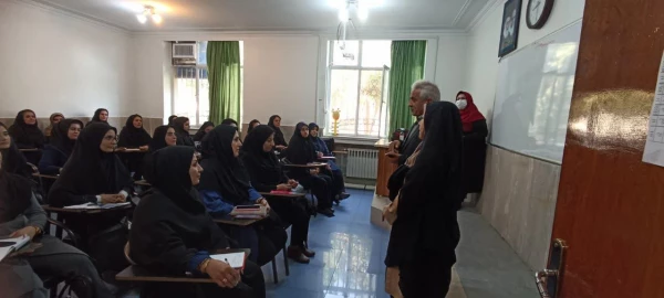 برگزاری اولین پودمان دوره های توانمند سازی معلمان آموزش ابتدایی 3