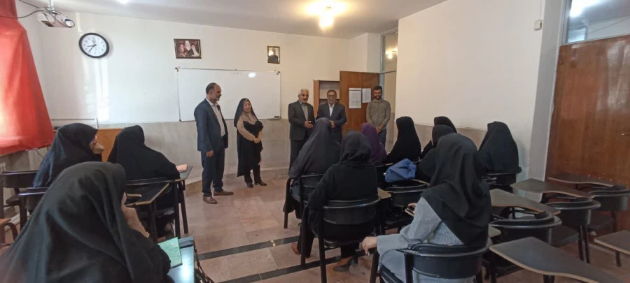 برگزاری اولین پودمان دوره های توانمند سازی معلمان آموزش ابتدایی 6