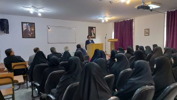 برگزاری روز مبارزه با استکبار(۱۳ آبان)در مرکز عترت 2