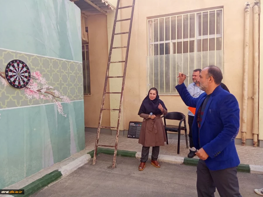 به مناسبت هفته تربیت بدنی، مسابقه دارت ویژه اساتید روز چهارشنبه مورخ ۱۴۰۲/۰۸/۲۴ در مرکز عترت برگزار گردید.
 2