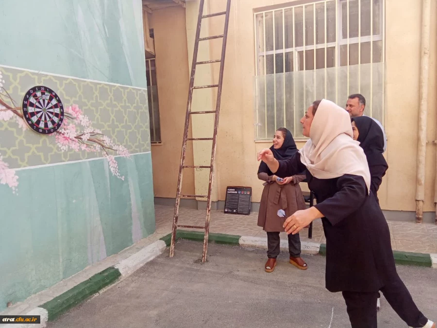 به مناسبت هفته تربیت بدنی، مسابقه دارت ویژه اساتید روز چهارشنبه مورخ ۱۴۰۲/۰۸/۲۴ در مرکز عترت برگزار گردید.
 2