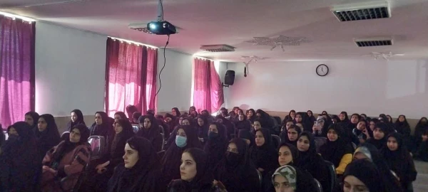 برگزاری نشست از بنی اسرائیل تا نابودی اسرائیل به مناسبت هفته بسیج درمرکز عترت 4