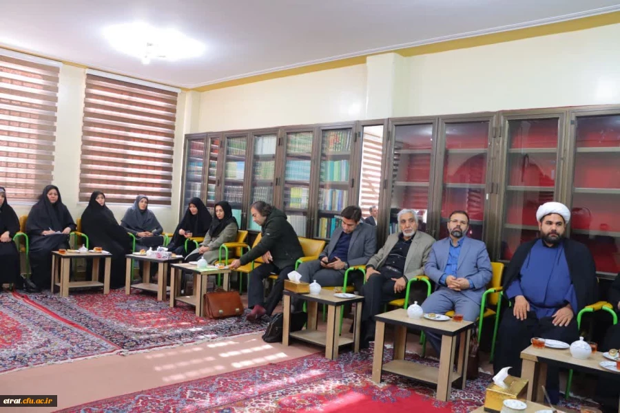 حضور اساتید و کارکنان مرکز عترت در دفتر امام جمعه شهرستان اسلامشهر
 2