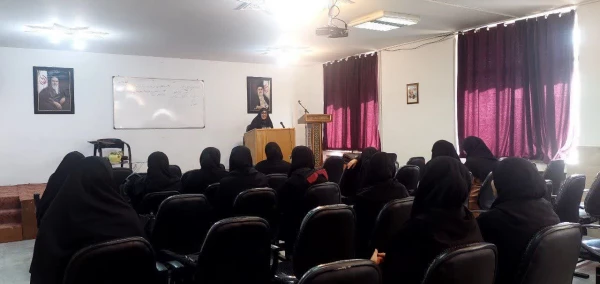 برگزاری کارگاه مشاوره قبل از ازدواج به همراه تعدادی از دانشجویان مرکز 
 با سخنرانی سرکار خانم دکتر لیلا سفیداری 2