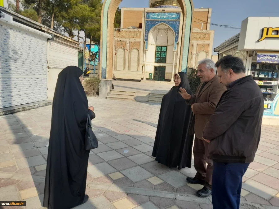 حضور مادر دانشجو معلم شهیده فائزه رحیمی در حرم مطهر شهدای گمنام شهرک واوان  3