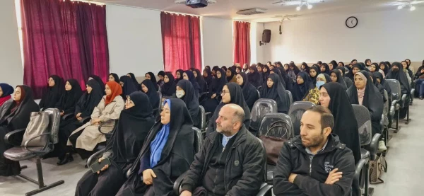 برگزاری تریبون آزاد دانشجویی با حضور امام جمعه محترم شهرستان 3