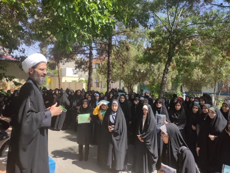 تجمع و اعلام همبستگی اساتید،کارکنان و دانشجو معلمان مرکز آموزش عالی عترت در حمایت از دانشگاهیان حامی مردم بی گناه غزه  6