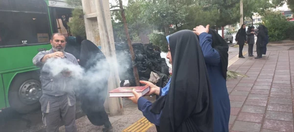 بدرقه دانشجویان زائر حرم ثامن الحجج(ع) 
 2