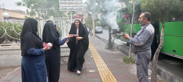 بدرقه دانشجویان زائر حرم ثامن الحجج(ع) 
 2