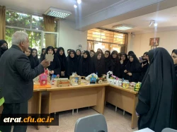 برگزاری نمایشگاه دست سازه های کلاس پرورش خلاقیت (رشته امور تربیتی)
 2