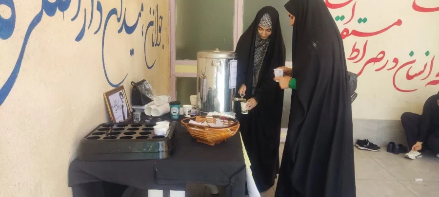 برگزاری ایستگاه صلواتی به مناسبت سالروز درگذشت بنیان گذار جمهوری اسلامی ایران حضرت امام خمینی (ره) 2