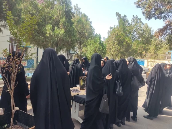 برگزاری ایستگاه صلواتی به مناسبت شهادت مجاهد مبارز سید حسن نصرالله 4