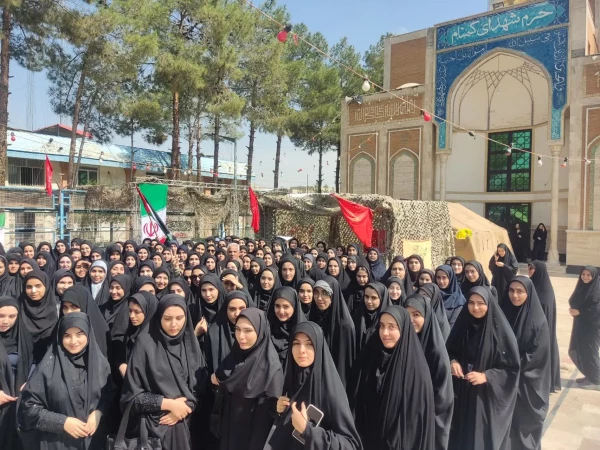 برگزاری راهپیمایی به مناسبت شهادت مجاهد مبارز سید حسن نصرالله از مرکز عترت   
 2