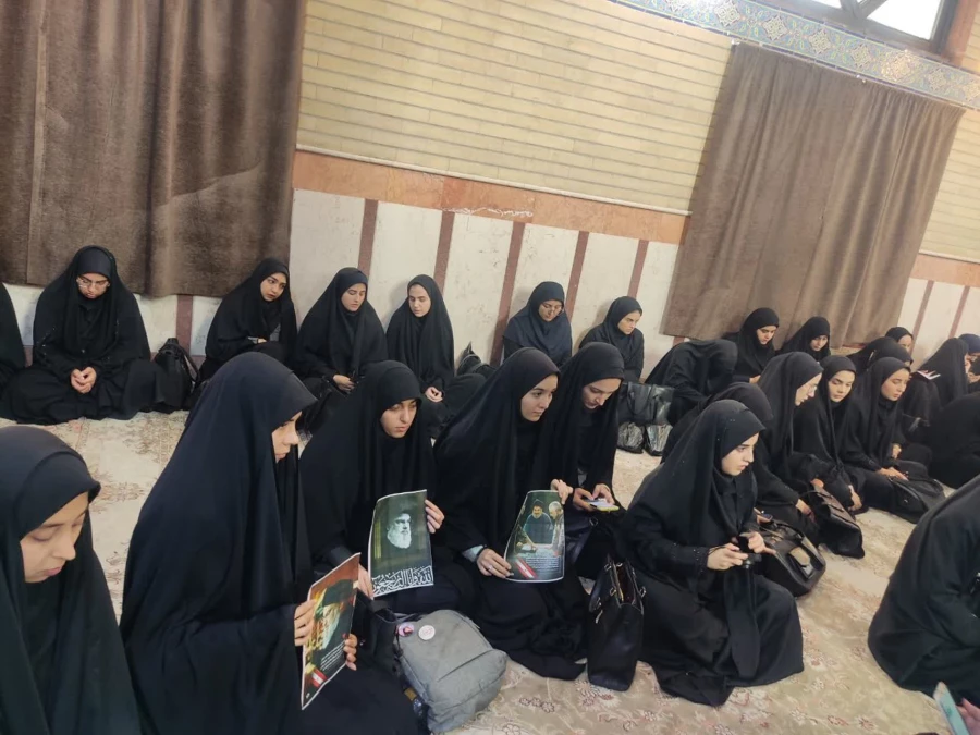 برگزاری راهپیمایی به مناسبت شهادت مجاهد مبارز سید حسن نصرالله از مرکز عترت   
 2