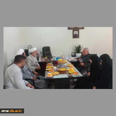 حضور حجت الاسلام والمسلمین مستقیمان مسئول دفتر مقام معظم رهبری در مرکز عترت