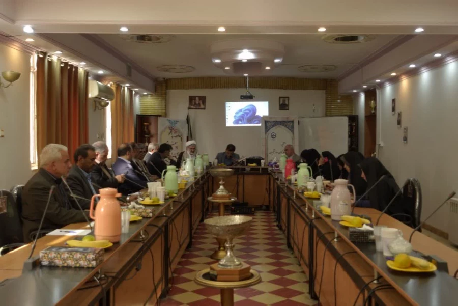 برگزاری شورای مدیریت امور پردیس های استان تهران در مرکز عترت 
 2